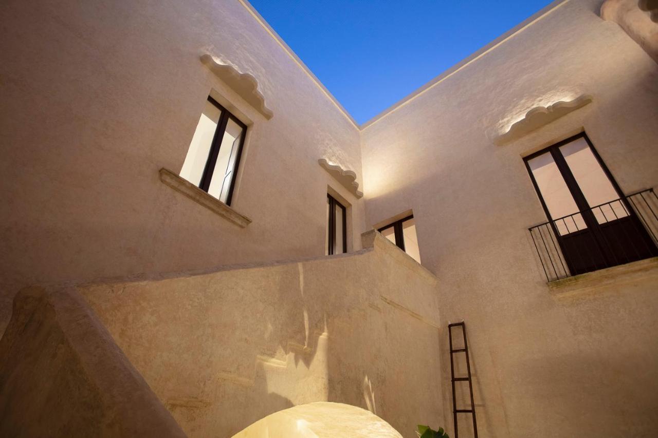 Palazzo Donna Titi Bed and Breakfast Nardò Buitenkant foto