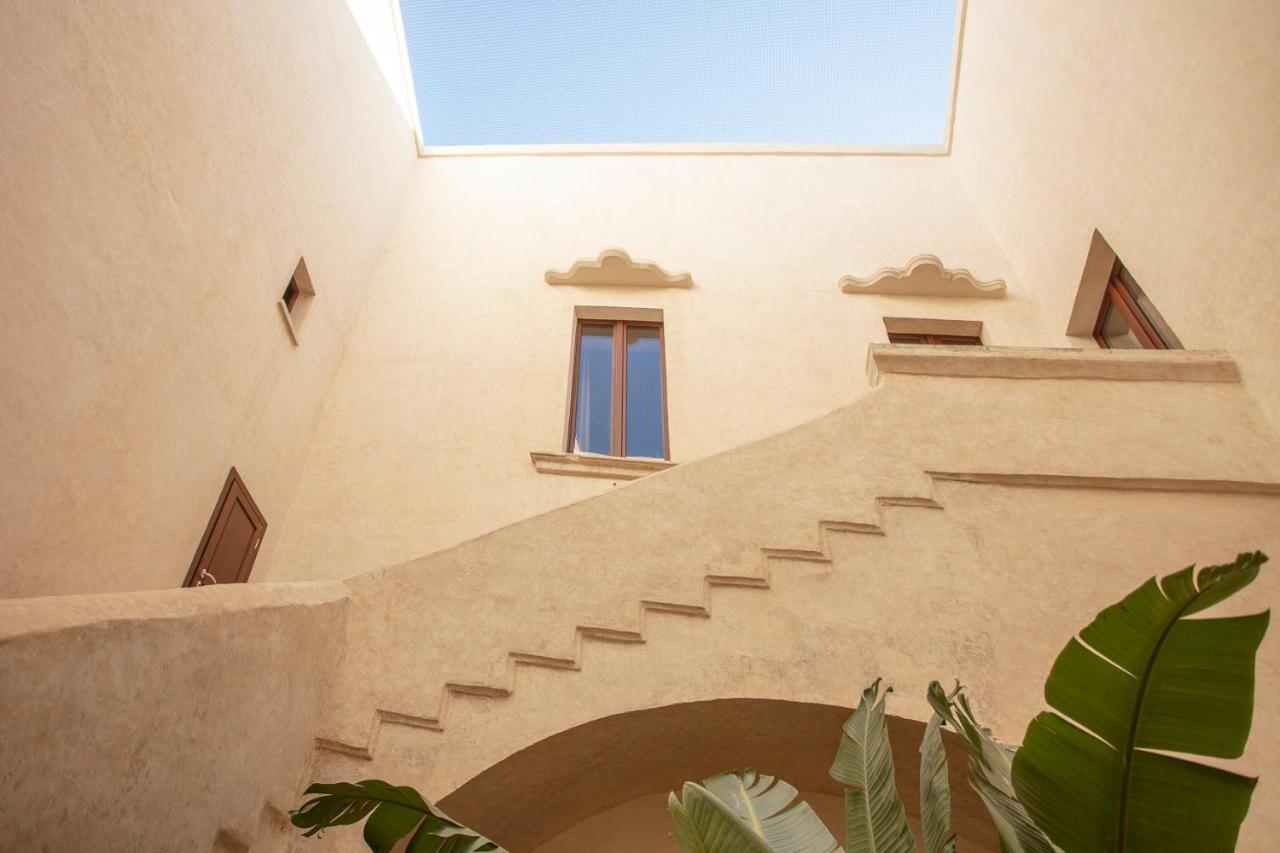 Palazzo Donna Titi Bed and Breakfast Nardò Buitenkant foto